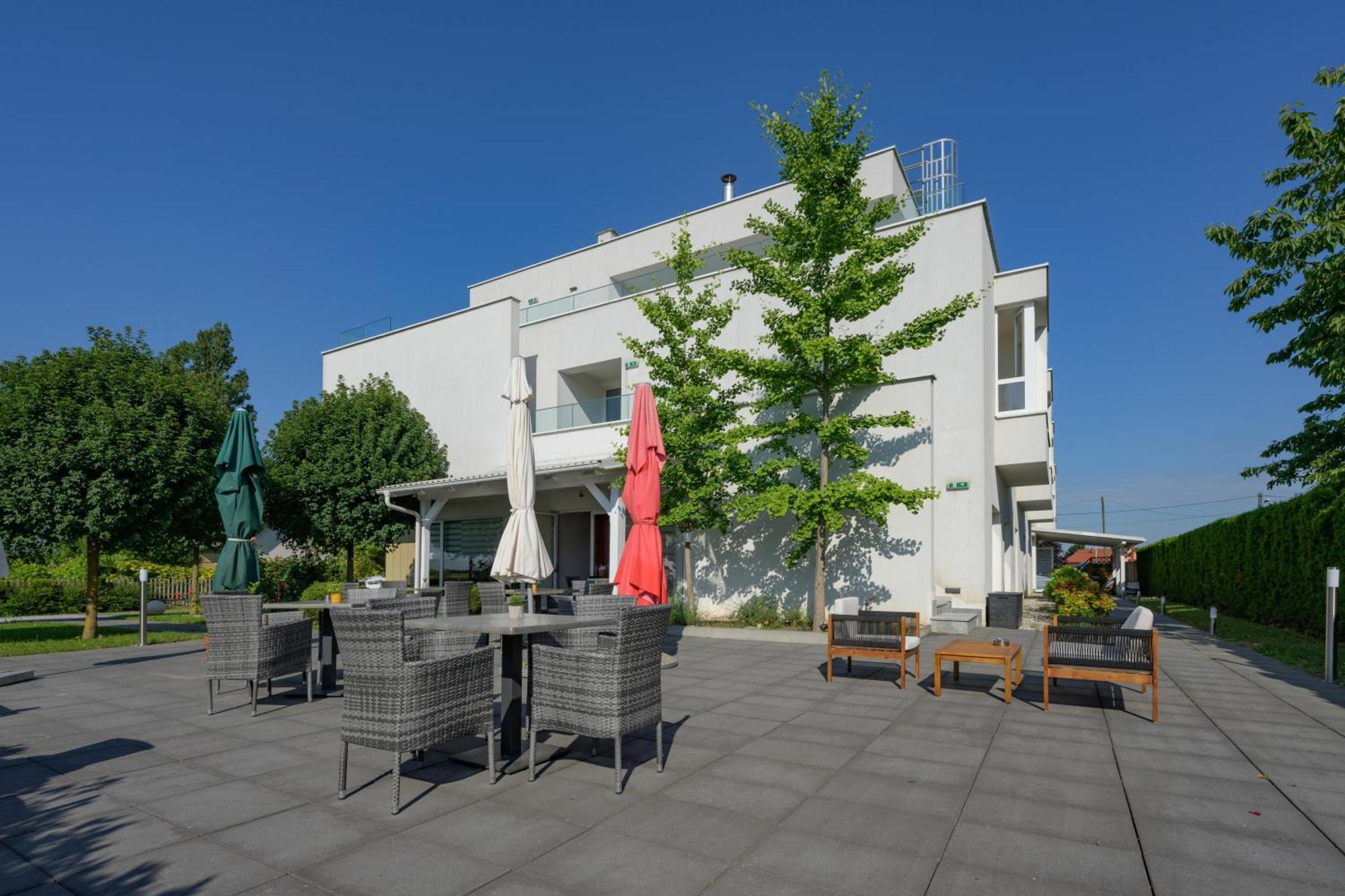 Hotel Magdalena ザグレブ エクステリア 写真