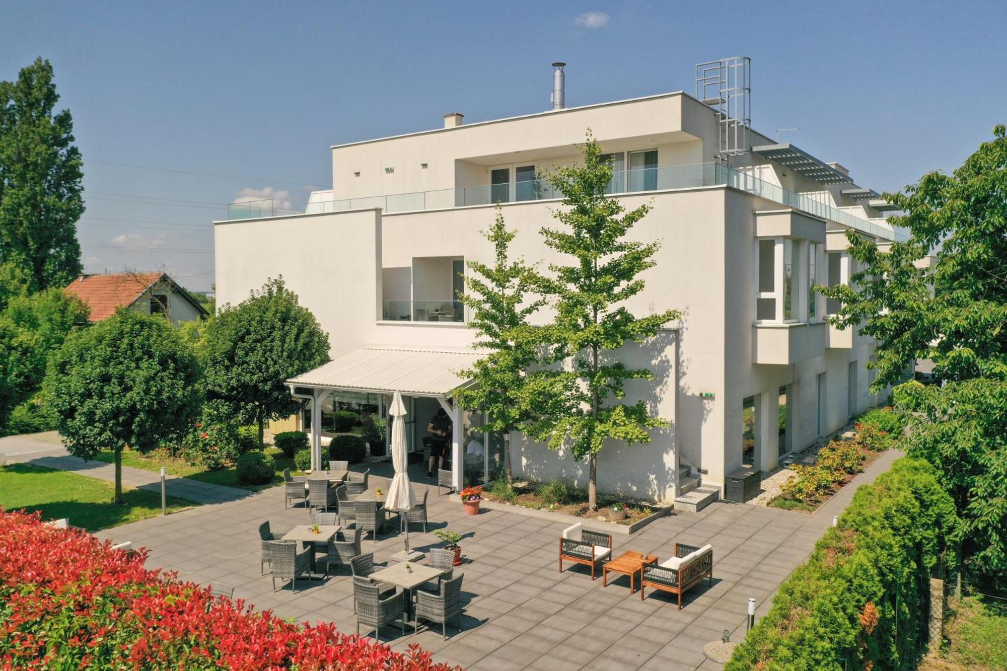 Hotel Magdalena ザグレブ エクステリア 写真