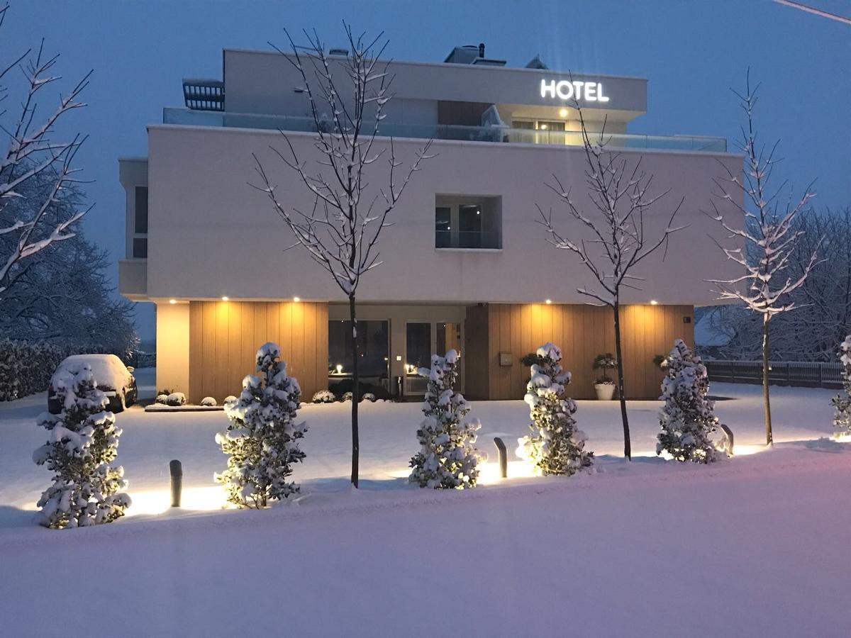 Hotel Magdalena ザグレブ エクステリア 写真
